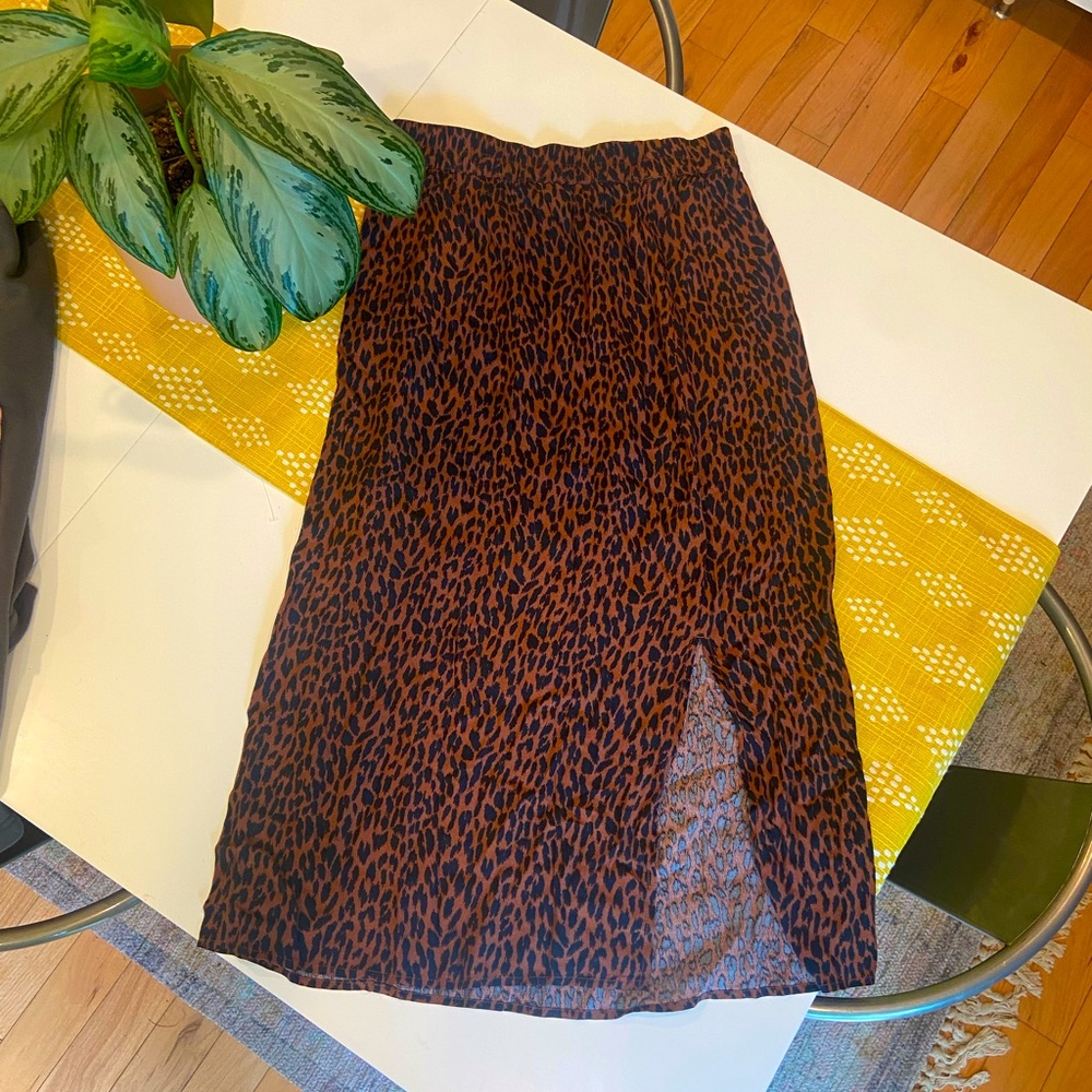 NWT gap leopard skirt